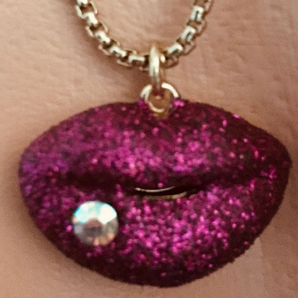 glitter Marilyn lip necklace Betsey Johnson Barbie pink doll jewelry vintage N12